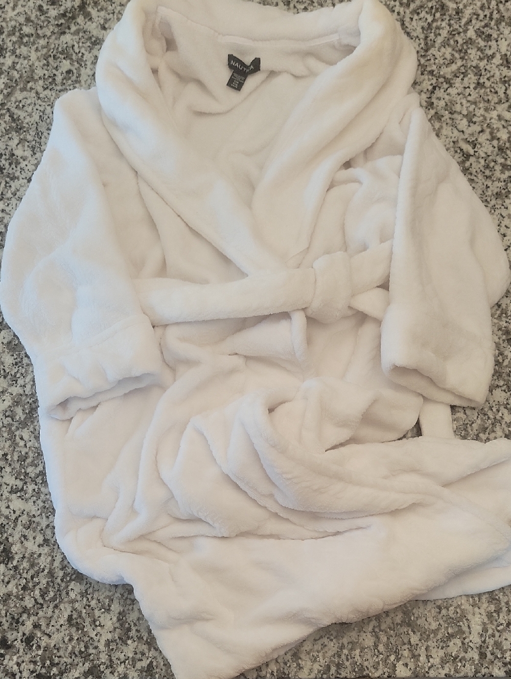Nautica Plush Shawl-Collar Robe in Soft White